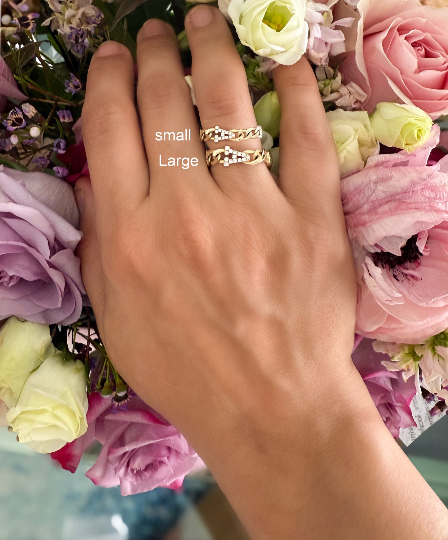 Small Curb Chain Ring with Diamond Letters
