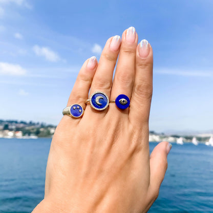 3 little star signet ring