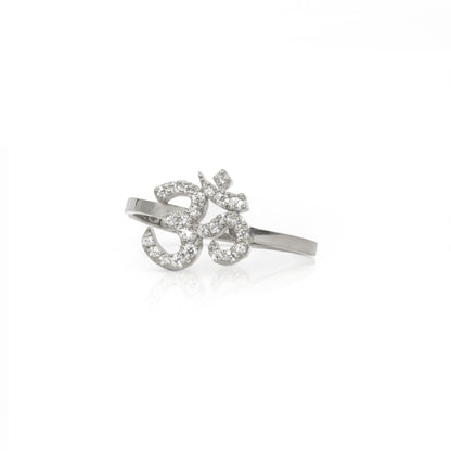 Om Pave ring