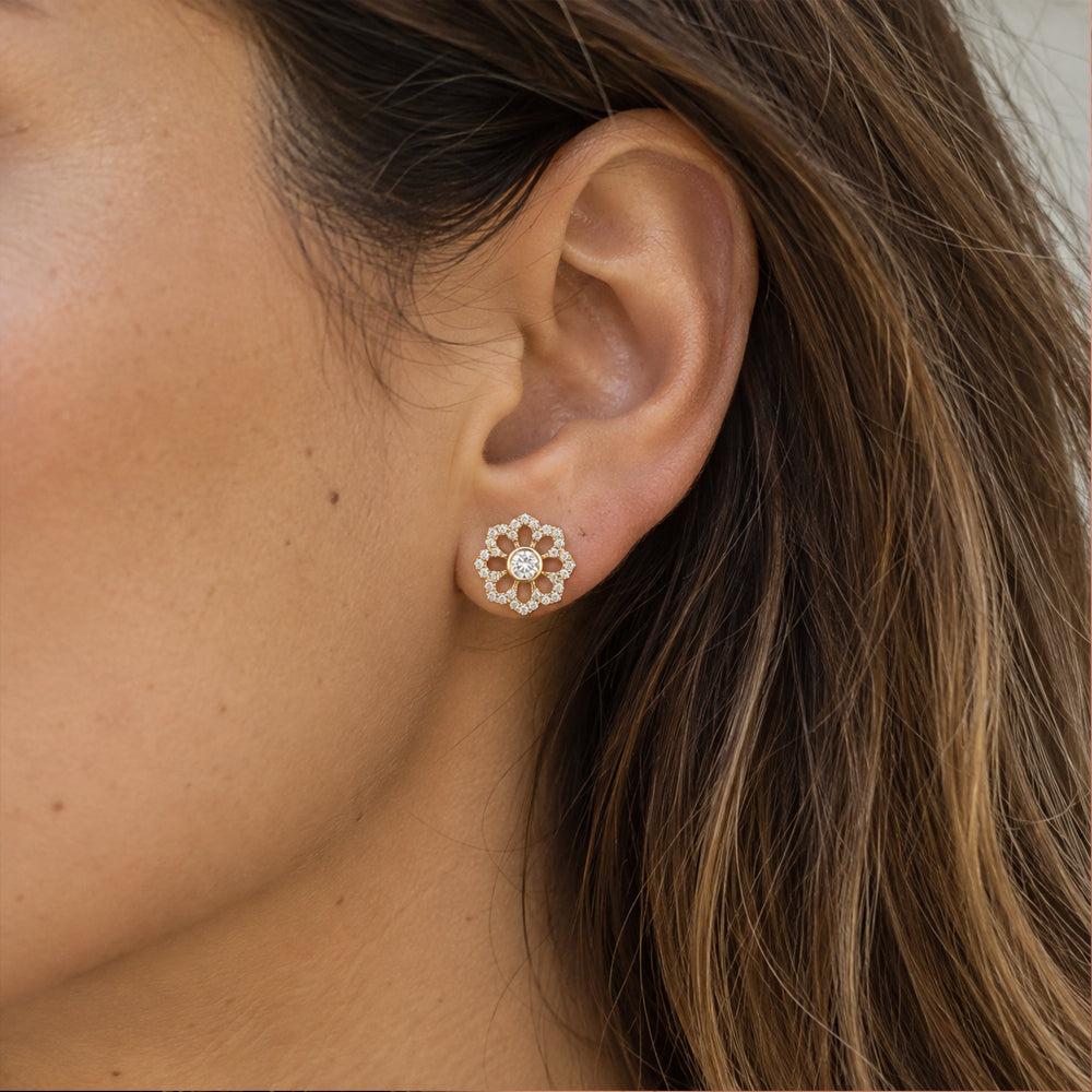 Noush Flower Stud earrings