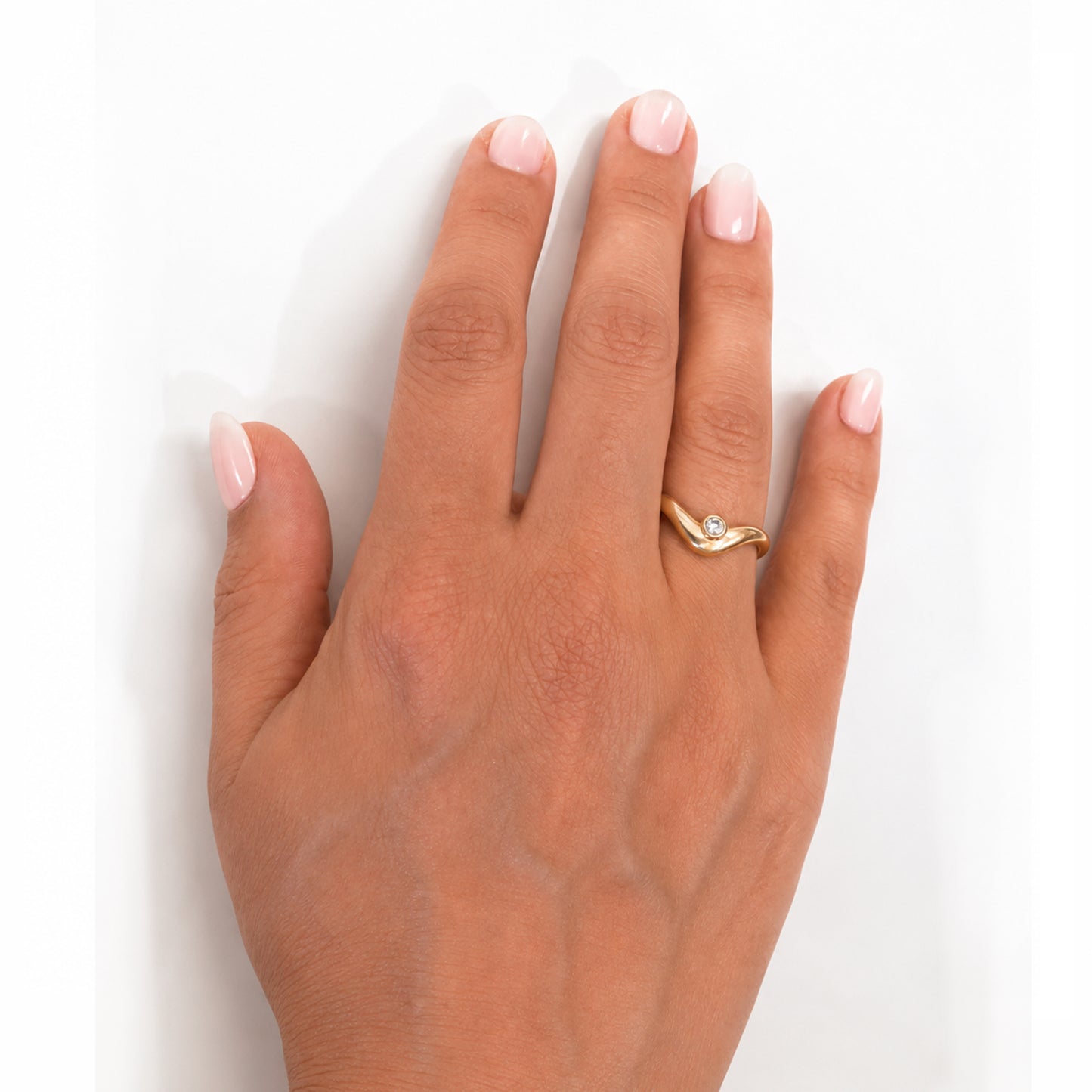 Wave ring With bezel Diamond